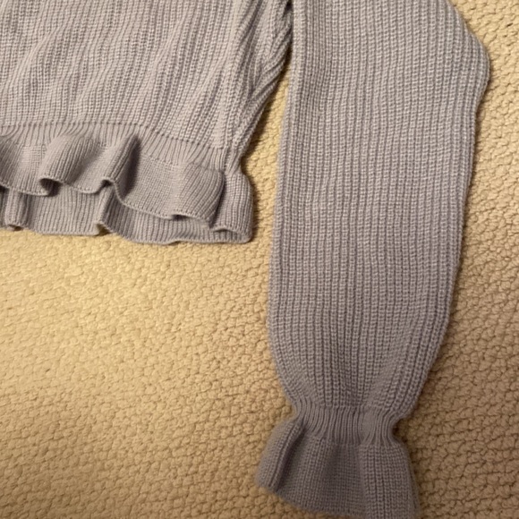 Unique Grey-Blue Cropped Sweater - Picture 3 of 3